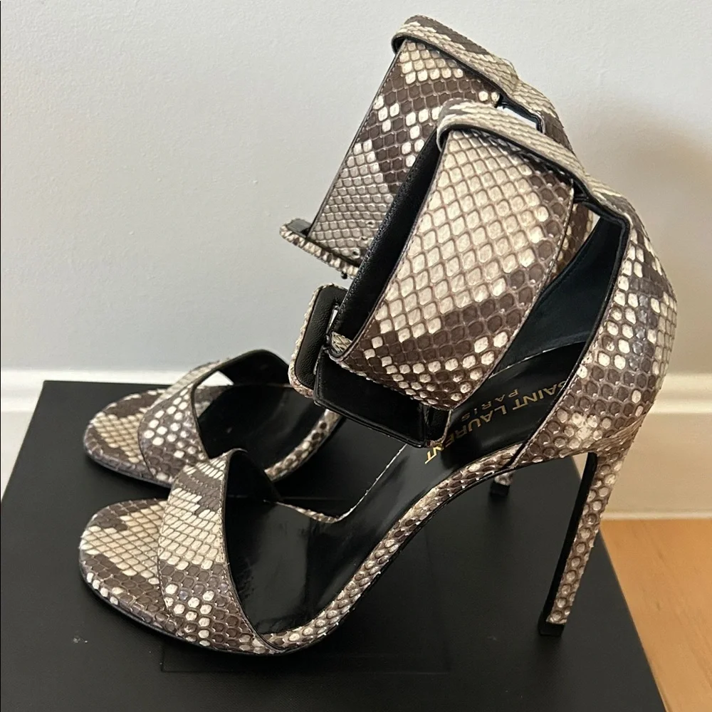 Saint Laurent Python Heels - Black and Cream - Picture 6 of 7
